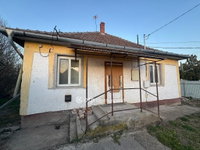 Eladó családi ház, Poroszlón 26 M Ft, 2 szobás
