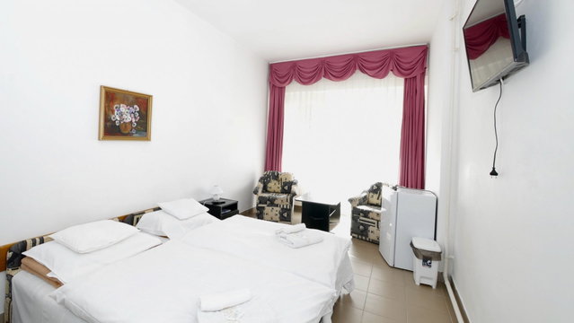 Eladó hotel, Hajdúszoboszlón 800 M Ft, 35 szobás