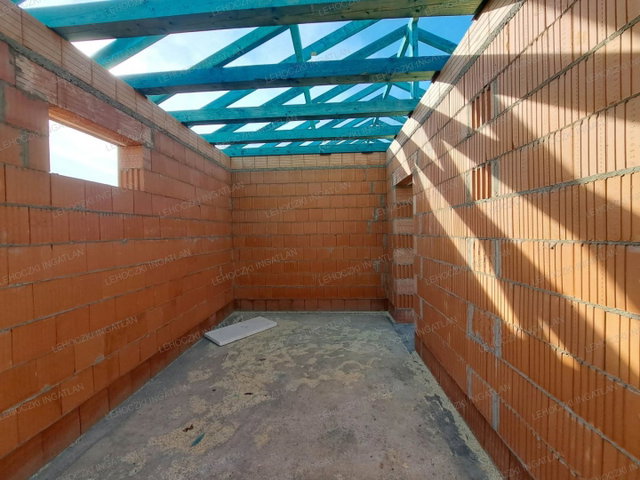 Eladó ikerház, Nyíregyházán 86 M Ft, 4 szobás