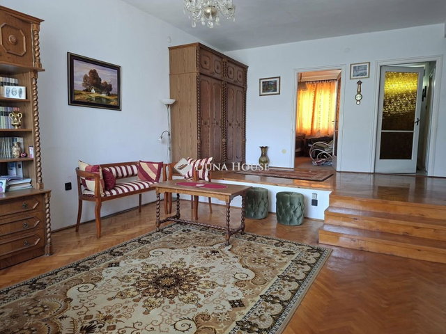 Eladó sorház, Tiszaújvárosban, Bethlen Gábor úton 83.9 M Ft