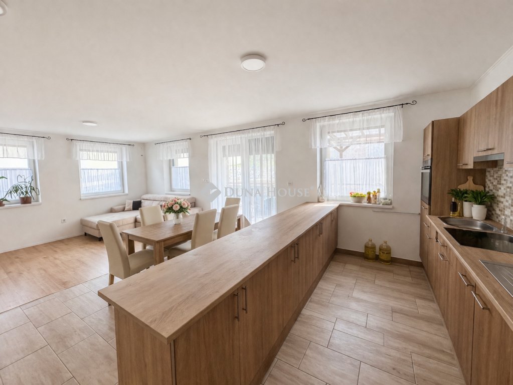 7 hálószoba · 154 m² · 114.990.000 Ft