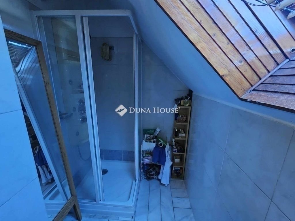 4 bed · 263m² · 125.000.000 ft