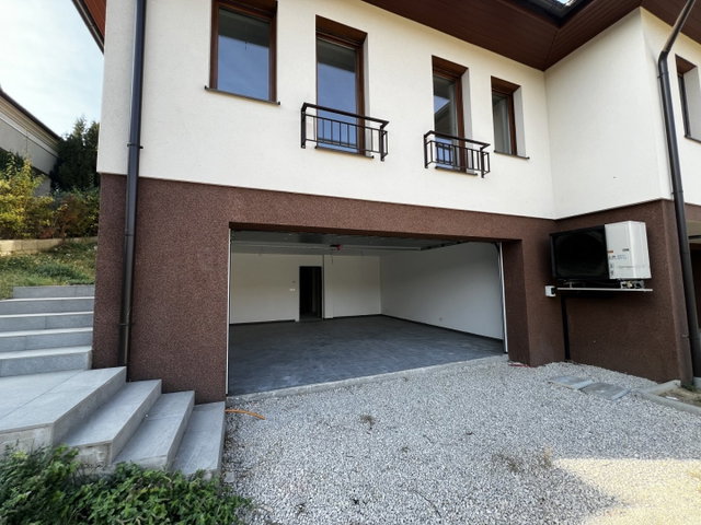 Eladó ikerház, Veszprémben 169 M Ft, 3+2 szobás