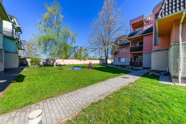Eladó téglalakás, Szigetszentmiklóson 83.9 M Ft, 4 szobás