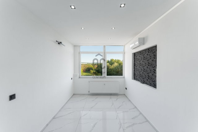 Eladó panellakás, Pétfürdőn 37.9 M Ft, 2 szobás