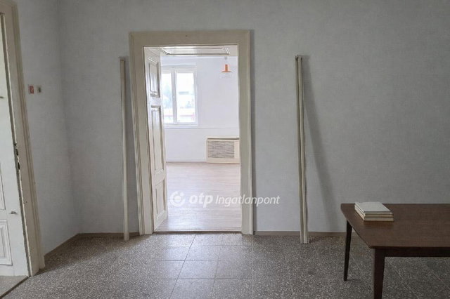 Eladó családi ház, Kunhegyesen 13 M Ft, 2 szobás