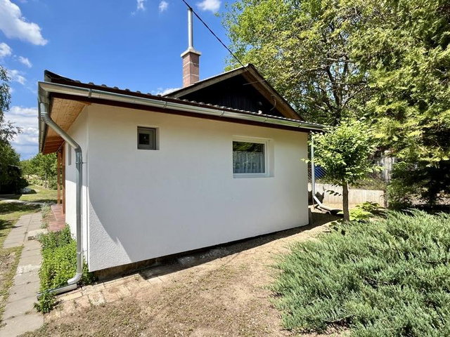 Eladó családi ház, Szentmártonkátán 19.9 M Ft, 1 szobás