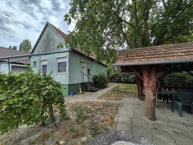 Eladó nyaraló, Kalocsán 24.99 M Ft, 1+1 szobás
