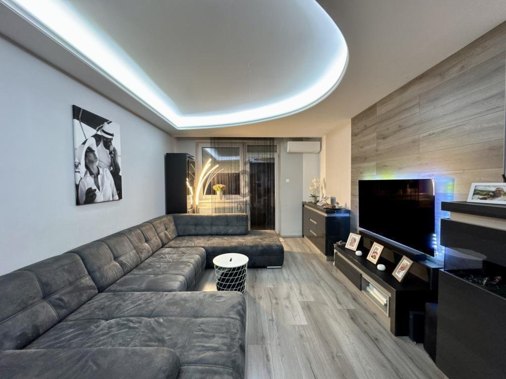 3 bed · 67m² · 57.900.000 ft
