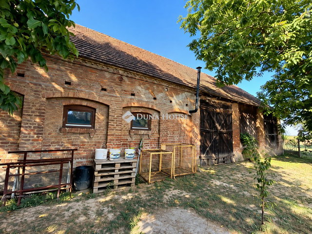 Eladó családi ház, Molványon 59.9 M Ft, 4 szobás
