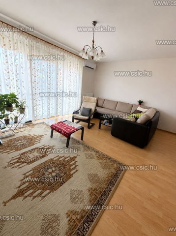 Eladó sorház, Budapesten, XVII. kerületben, Strázsahegy utcában