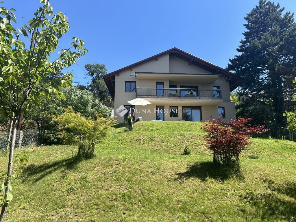 5 bed · 260m² · Családi ház · 198.000.000 ft