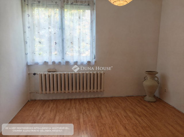 Eladó téglalakás, Székesfehérvárott, Lövölde utcában