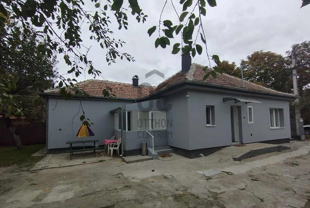 Eladó családi ház, Gödön 95 M Ft, 3 szobás