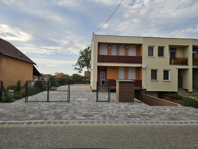 Eladó sorház, Szigethalmon, Ifjúság utcában 139.9 M Ft
