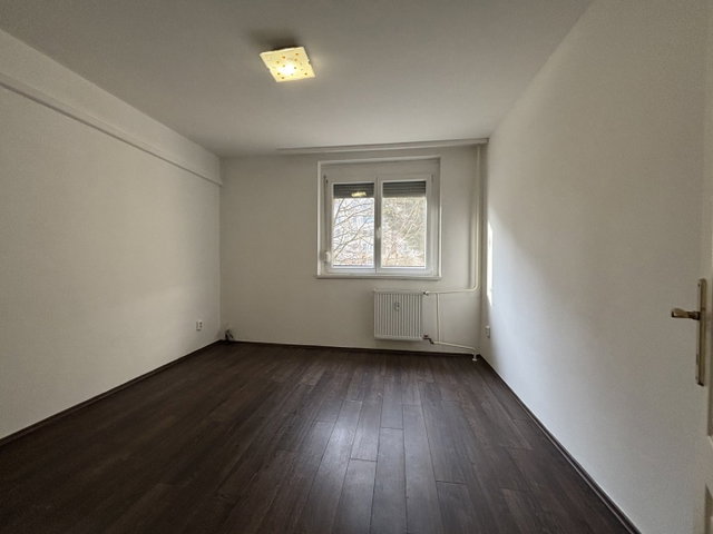 Eladó panellakás, Budapesten, III. kerületben 84.9 M Ft, 3 szobás