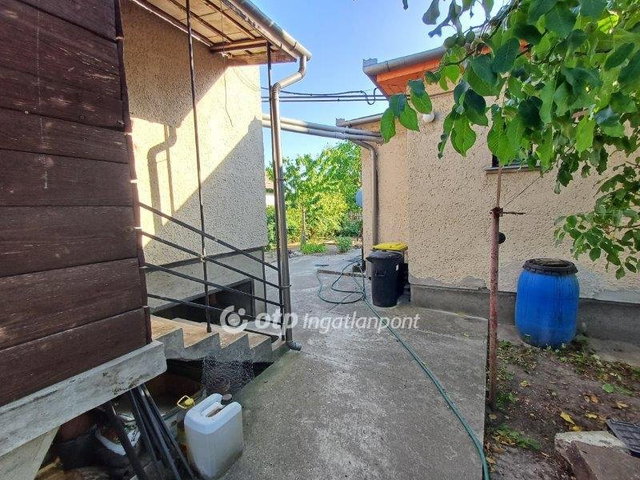 Eladó családi ház, Felsőpakonyban 66 M Ft, 2+1 szobás