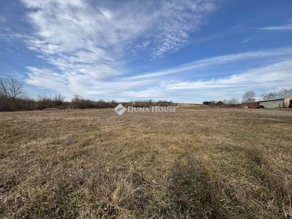 Telek · 2207 m² · 52.968.000 Ft