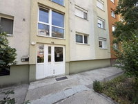 Eladó panellakás, Várpalotán 49.9 M Ft, 1+2 szobás