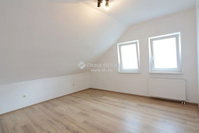 Eladó családi ház, Kecskeméten 135 M Ft, 5 szobás