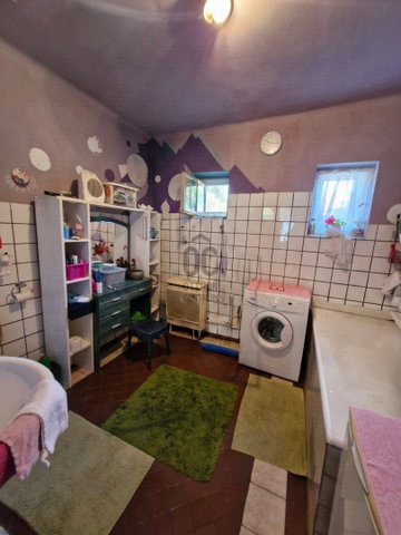 Eladó családi ház, Szolnokon 25.9 M Ft, 2 szobás