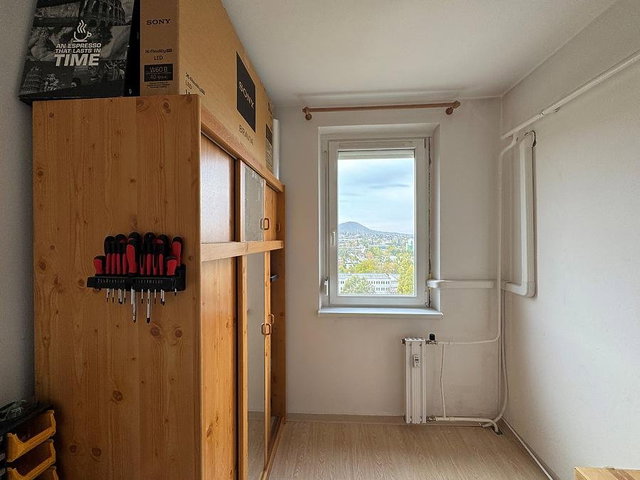 Eladó panellakás, Budapesten, III. kerületben 63.9 M Ft
