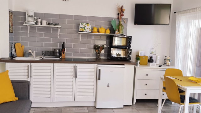 Kiadó családi ház, albérlet, Balatonalmádiban 160 E Ft / hó