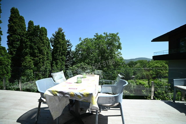 Eladó családi ház, Budapesten, II. kerületben 255 M Ft, 5 szobás