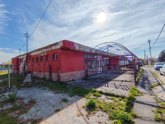 Eladó családi ház, Oroszlányban 37 M Ft, 5 szobás