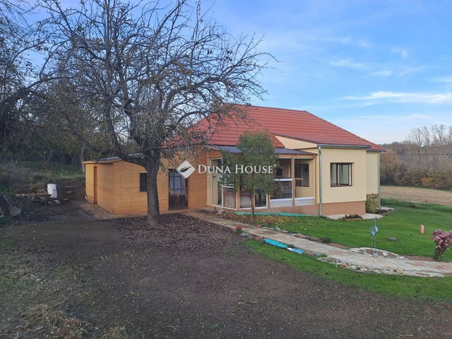 Eladó családi ház, Bedegkéren 54 M Ft, 3 szobás