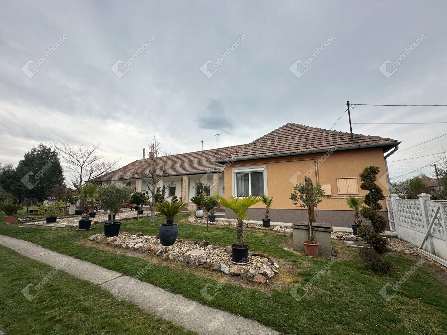 4 bed · 140m² · 86.900.000 ft