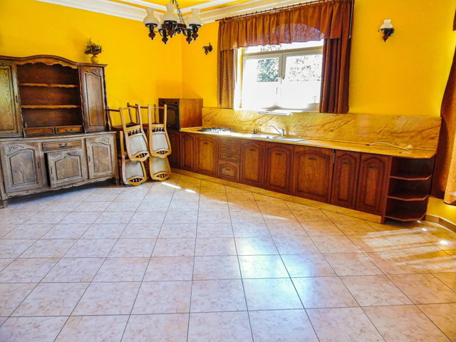 Eladó családi ház, Debrecenben 119 M Ft, 6 szobás