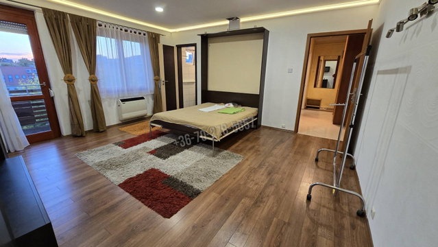 Kiadó téglalakás, albérlet, Pécsett 170 E Ft / hó, 1 szobás