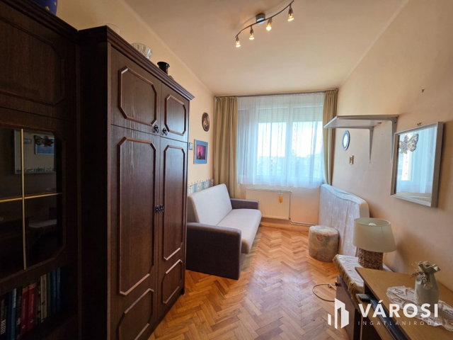 Eladó téglalakás, Kőszegen 30.5 M Ft, 2 szobás