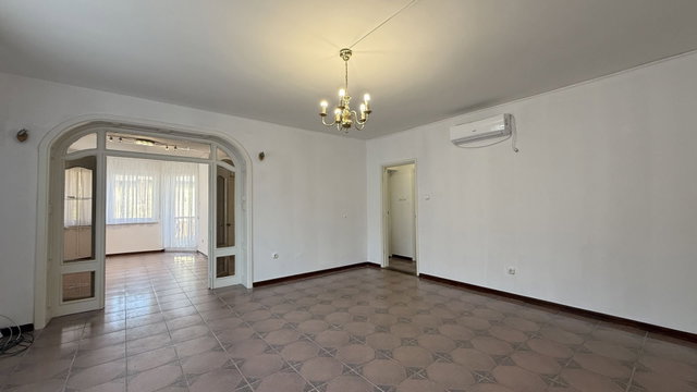 Kiadó iroda, Debrecenben 230 E Ft / hó, 3 szobás