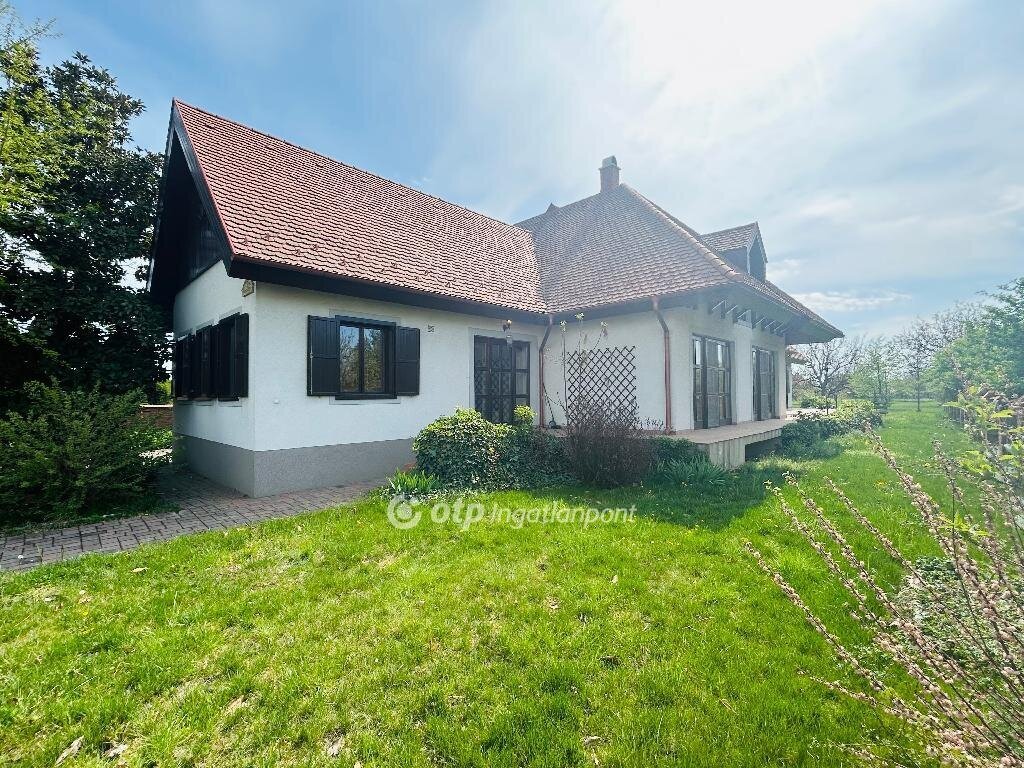 5 bed · 338m² · 215.000.000 ft