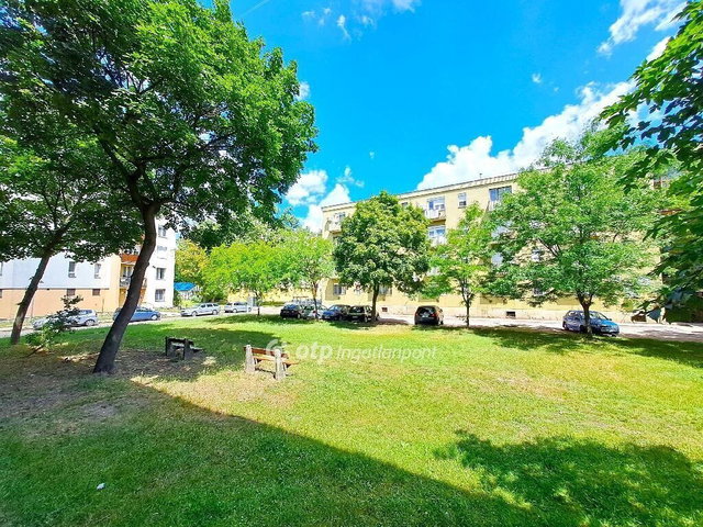 Eladó téglalakás, Kecskeméten 26.5 M Ft, 1 szobás