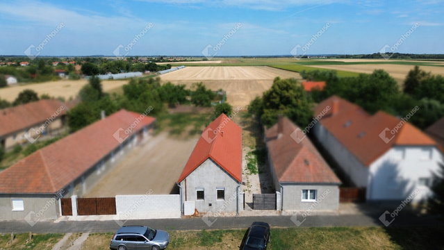 Eladó családi ház, Pálin 27 M Ft, 2 szobás