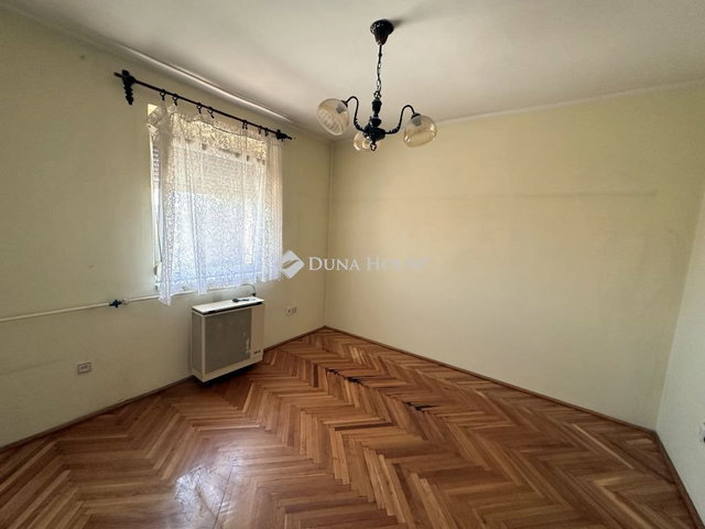Eladó téglalakás, Nyíregyházán, Városmajor utcában 52 M Ft