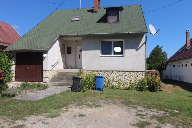 Eladó családi ház, Balatonudvariban 118 M Ft, 5 szobás