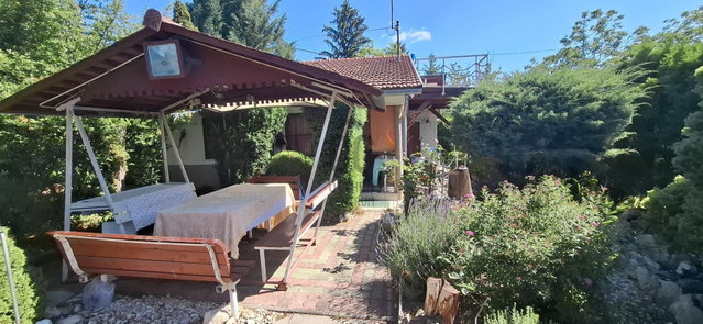 Eladó nyaraló, Balatonkenesén 29.9 M Ft, 3 szobás