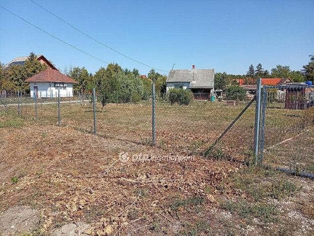 Eladó telek, Balatonfőkajáron 36 M Ft / költözzbe.hu