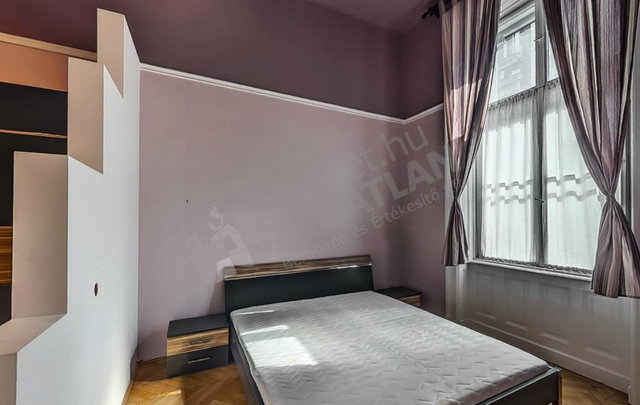 Eladó téglalakás, Budapesten, VIII. kerületben, Pál utcában