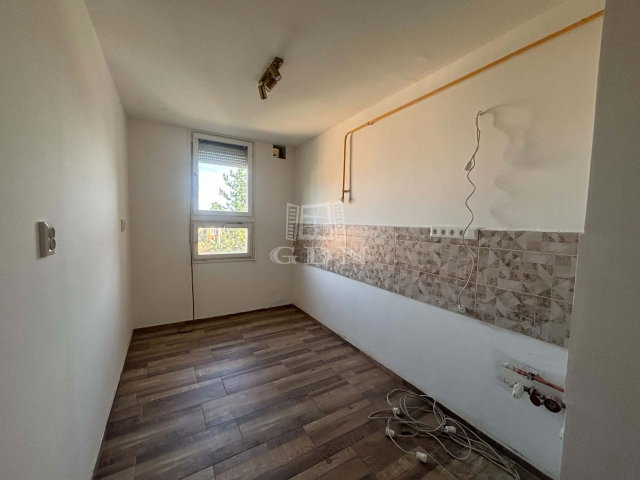 Eladó téglalakás, Szombathelyen 46 M Ft, 2 szobás