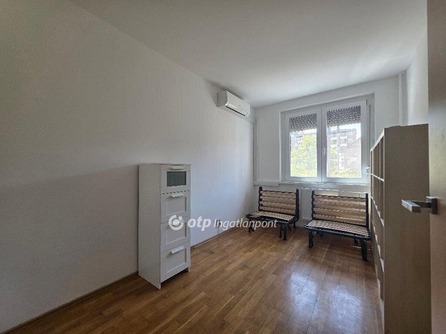 Eladó panellakás, Budapesten, VIII. kerületben 74.9 M Ft