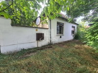 Eladó családi ház, Madarason 2.3 M Ft, 2 szobás