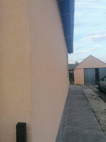 Eladó családi ház, Zagyvarékason 22.5 M Ft