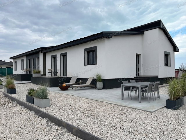 Eladó családi ház, Balatonszabadiban 72.999 M Ft, 3 szobás