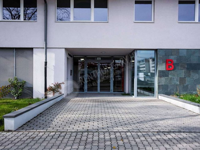 Eladó téglalakás, XIII. kerületben, Röppentyű utcában
