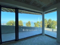 Eladó téglalakás, Balatonfenyvesen 83.5 M Ft, 1 szobás